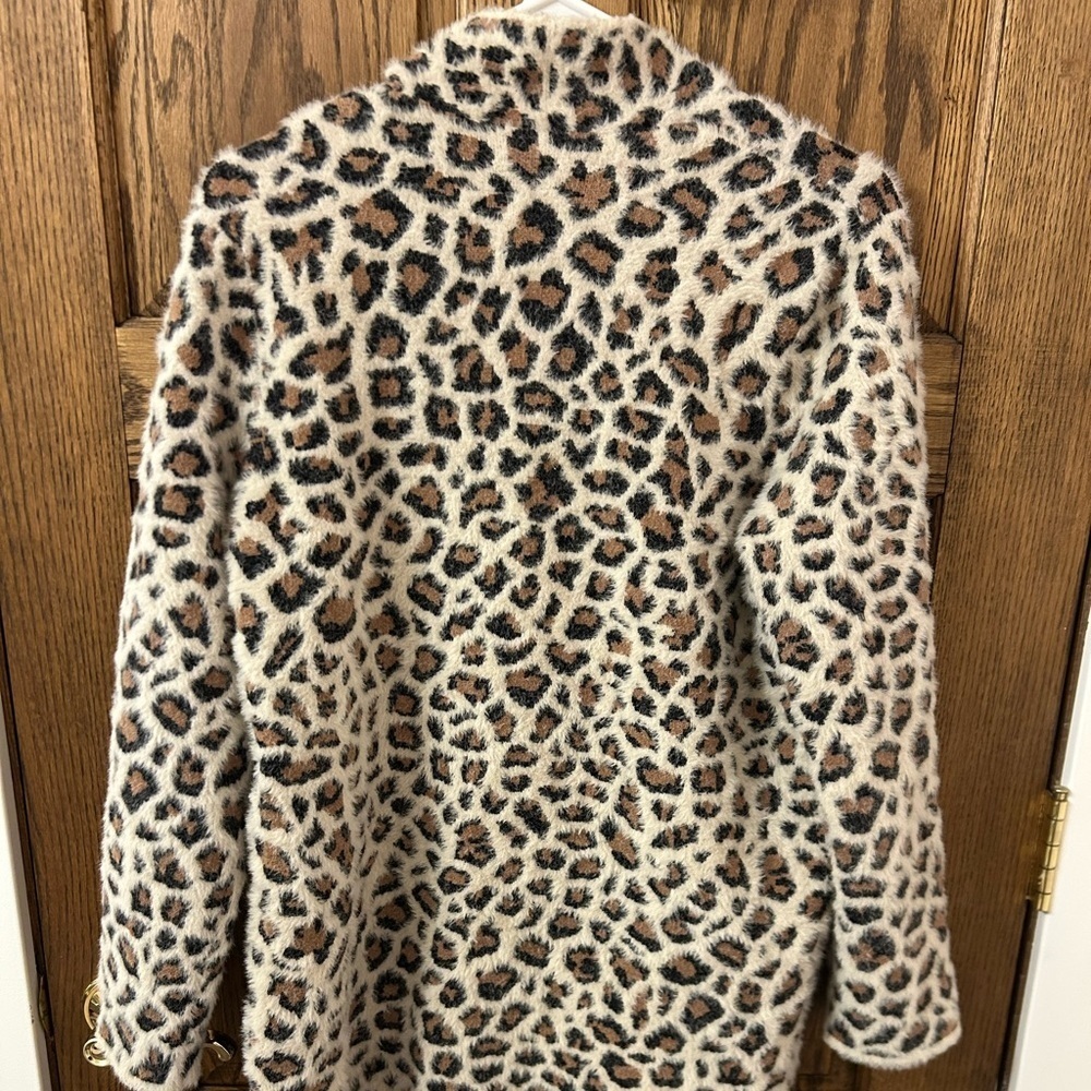 Alya Francesca’s Leopard Cheetah Open Front Long Cardigan Sweater Medium - Picture 9 of 10